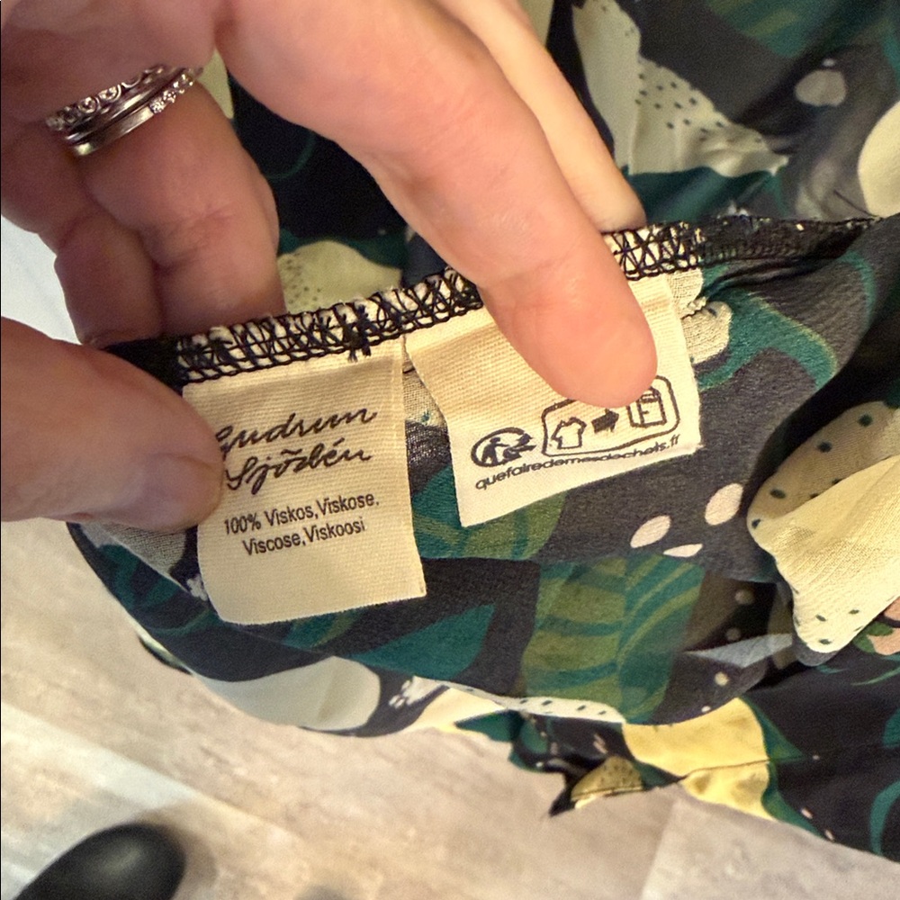 Gudrun Sjõdén Leaf & Lemon Print Open Kimono - Picture 4 of 4